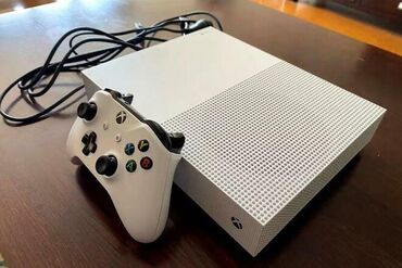 Xbox Series S: Продам xbox one s | 1ТБ | идеальное состояние | Включены игры +