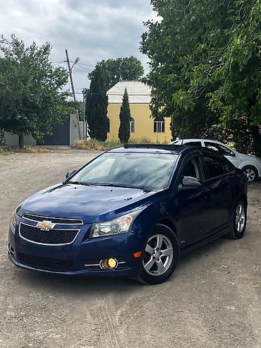 07 2012: Chevrolet Cruze: 1.4 l | 2012 il 300000 km Sedan — 1