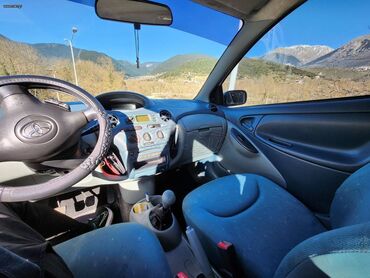 Toyota: Toyota Yaris: 1 l. | 1999 έ. Χάτσμπακ — 9