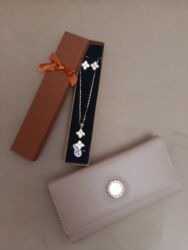 цена 1 карата бриллианта в баку: Kaslok ve Bujiteriya desti elde 1 eded qalib yenidir 👍
yasamal mida