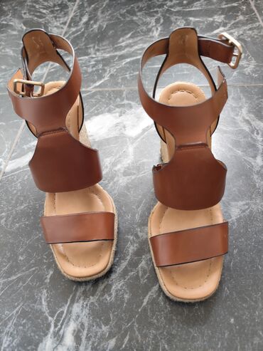 braon sandale: Sandals, Zara, 36