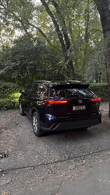 suv: Toyota Highlander: 2020 г., 2.5 л, Автомат, Гибрид, Внедорожник — 2