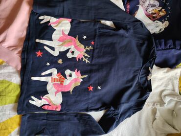 Duksevi: Paket duksica za devojcice Vel 9-10 Uglavnom sve je h&m Uplata pa — 2