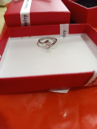 Tuflilər: Gümüş rəngli tek qas zərif üzük 7olcu 17razmer - Dizayn: Asimmetrik — 22