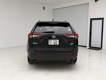 Toyota: Toyota RAV4: 2019 г., 2.5 л, Автомат, Бензин, Кроссовер — 3