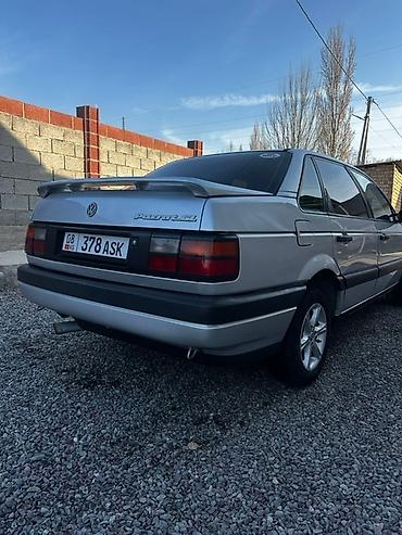 Volkswagen: Volkswagen Passat: 1991 г., Механика, Бензин, Седан — 6