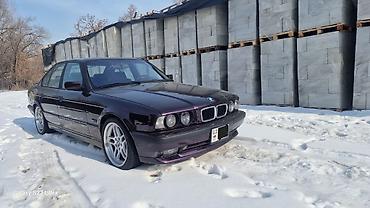 Транспорт: BMW 5 series: 1992 г., 4.2 л, Механика, Бензин, Седан — 1
