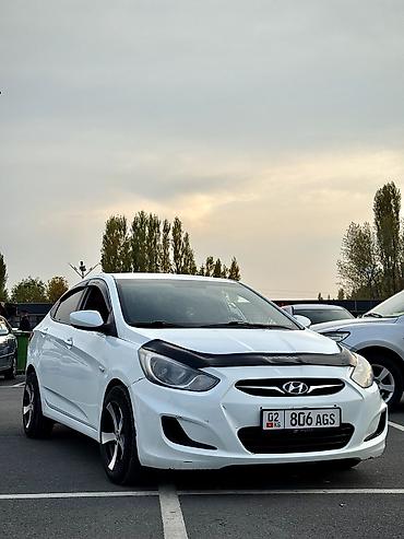 е 211: Hyundai Solaris: 2013 г., 1.6 л, Автомат, Бензин, Седан — 2