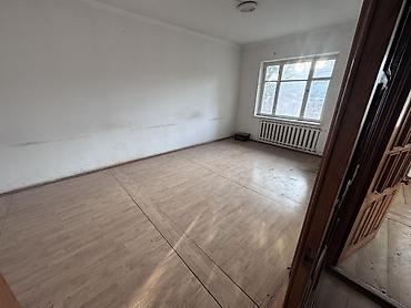 Үйлөрдү ижарага берүү: 1680 м², 6 бөлмө жана андан көп, КМУ, Жаныбарлар менен болот — 4