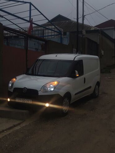 Yük daşımaları: Yükdaşıma xidməti - Fotoşəkillərdə olan iki növ yük maşını ilə — 5