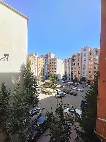 binə ev satisi: Masazir da 7mertebenin 3cu mertebesidi,evin kupcasi yoxdu,maklerler — 1
