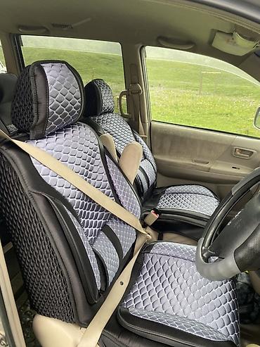 сидения авто: Toyota Noah: 2003 г., 2 л, Автомат, Бензин, Минивэн — 7