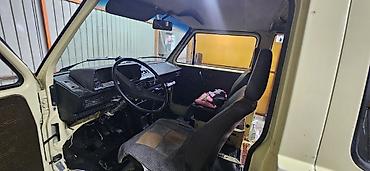 фургон талас: Volkswagen Transporter: 1984 г., 1.9 л, Механика, Дизель, Фургон — 9