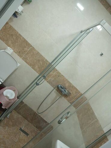 Yeni tikili: Saray MTK -da 3 cü mərtəbədə 92 kv ölçüdə ev satılır.İlkin ödəniş — 13