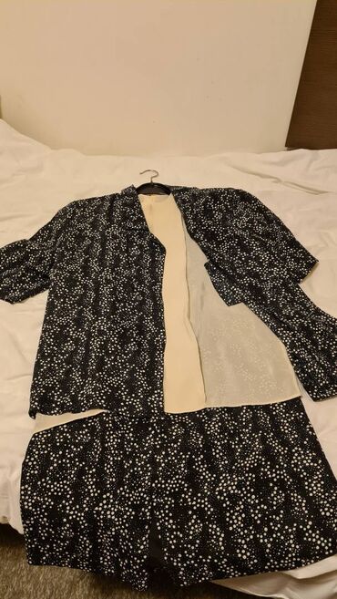 komplet suknja i bluza: One size, Jednobojni, Tufnasti, bоја - Crna