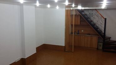 Ofislər: Sahil metrosuna yaxin yerləşən2 otaqlı ofis təmirli ayi 900azn — 3