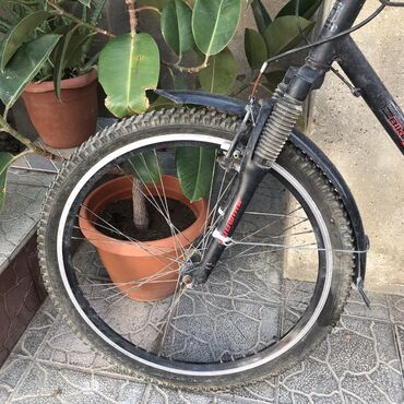 Şəhər velosipedləri: İşlənmiş Şəhər velosipedi 26", sürətlərin sayı: 8, Pulsuz çatdırılma, Ödənişli çatdırılma, Ünvandan götürmə — 4