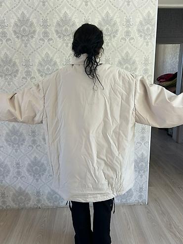 Куртки: Стеганая утеплённая куртка-рубашка оверсайз, цвет молочный — 7