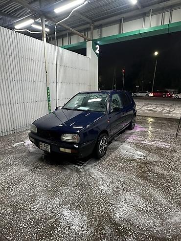 Volkswagen Golf: 1993 г., 1.6 л, Механика, Бензин, Хэтчбэк