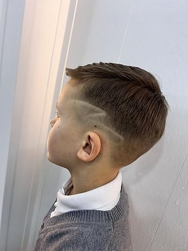 Парикмахеры: Парикмахер Универсал. Процент — 10