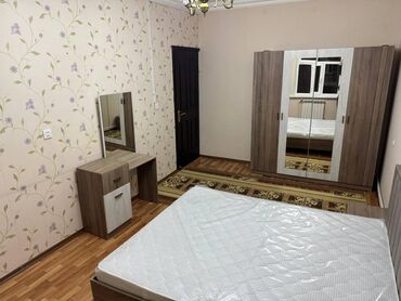 Uzunmüddətli kirayə mənzillər: Xalqlar dostluğu metrosuna 5 deq məsafədə yerləşir. 9 mərtəbəli — 17