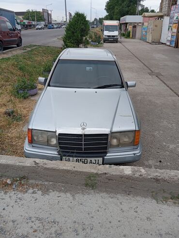 Mercedes-Benz: Mercedes-Benz W124: 1989 г., 2.3 л, Механика, Бензин, Седан