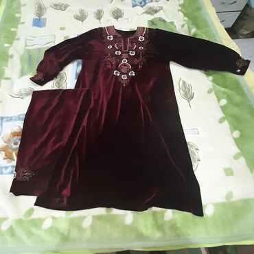 бархатное платье плиссе: Повседневное платье, Турция, Осень-весна, Длинная модель, Бархат, 3XL (EU 46)