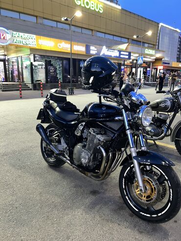 Мотоциклы: Классический мотоцикл Suzuki, 600 куб. см, Бензин, Взрослый, Б/у