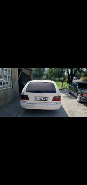 каропка на гольф 2: Mercedes-Benz 220: 2001 г., 2.2 л, Автомат, Дизель, Универсал