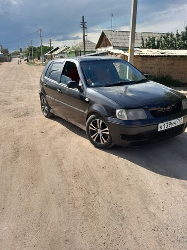 набор ключ ролф: Volkswagen Polo: 2001 г., 1.4 л, Автомат, Бензин, Седан