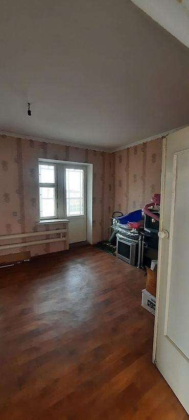 Продажа коттеджей и домов: Продаётся двухэтажный дом в селе Алексеевка из четырёх комнат по — 5