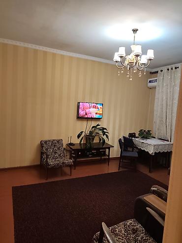ул айни: 3 комнаты, 79 м², Сталинка, 3 этаж — 1