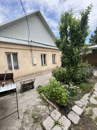продаю дом в центре города бишкек: 193 м², 5 комнат, С мебелью