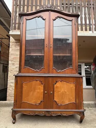 Stilske vitrine: Stilska vitrina - DUBOREZ U odličnom stanju 🪑 Kao na slikama 📸 — 7