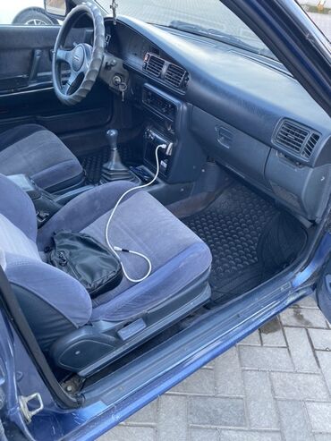 Mazda: Mazda 626: 1991 г., 2.2 л, Механика, Бензин, Седан at lalafo.kg — 11 Mazda: Mazda 626: 1991 г., 2.2 л, Механика, Бензин, Седан — 11