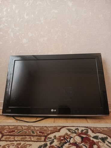 продаю телевизор: Б/у Телевизор LG 82"