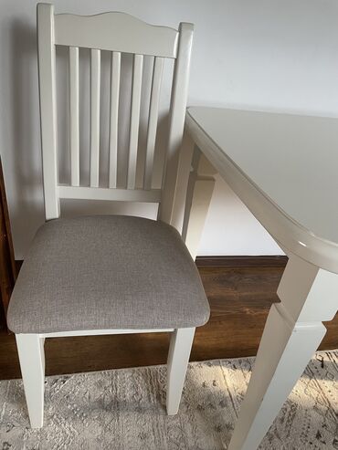 стол и стуля для зала: Комплект стол и стулья Кухонный, Б/у