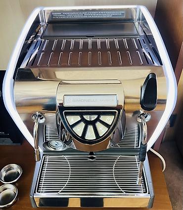 mining rig: Qəhvə maşını Nuova simonelli, Yarımavtomat, Su qabı ilə, İşlənmiş — 5
