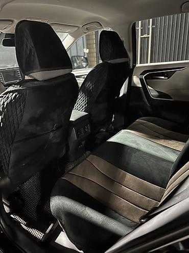 Toyota: Toyota RAV4: 2021 г., 2.5 л, Автомат, Бензин, Кроссовер — 8