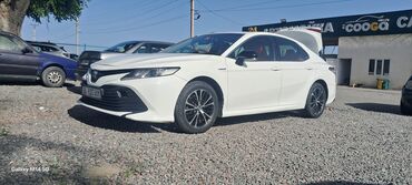Toyota: Toyota Camry: 2018 г., 2.5 л, Типтроник, Гибрид, Седан