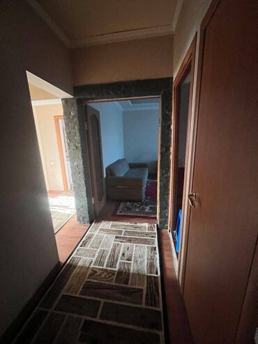 моссовете: 3 комнаты, 85 м², 106 серия, 2 этаж, Старый ремонт