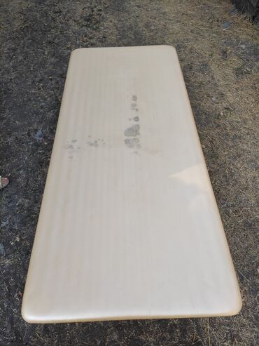 маленькие кухонные шкафы: Кийим бычуучу үстөл, түсү - Саргыч боз