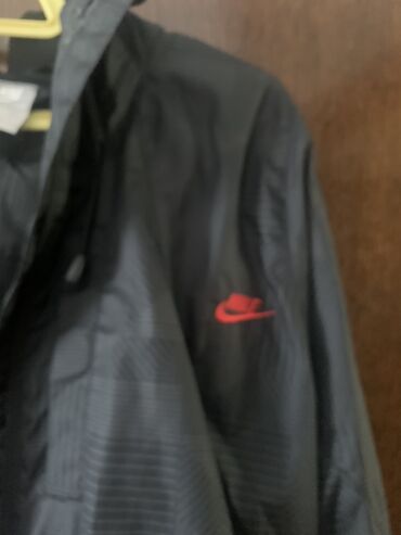 zuta nike jakna: Jacket L (EU 40), color - Black