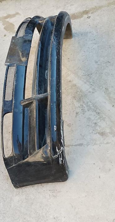 ceska buferi: Ön, Mitsubishi Airtrek — 2