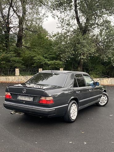 mitsubishi pajero arxa stop: Mercedes-Benz W124: 2.3 l | 1988 il Sedan — 7
