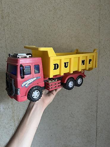 oyuncaq kamaz type 1: Ideal veziyyetde kamazdir. Ushaq ucun en sevimli hediyyedir. Arxasi — 1