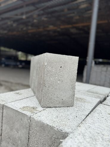 Полистиролбетонный блок: Полистиролбетонный блок, 600x300x200, D700, Самовывоз, Платная доставка