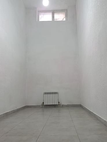 пол офиса: Сдается небольшое помещение 16 кв.м. с высокими потолками. размеры — 1