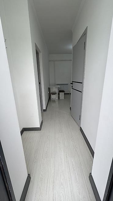 Аренда помещений свободного назначения: Сдается квартира: Планировка и характеристики: - Прихожка. - — 11