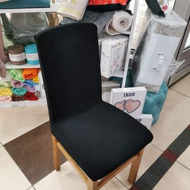 Prekrivači za nameštaj: Navlake za stolice.
Pakovanje od 6 komada.
Dostupno u vise boja — 1